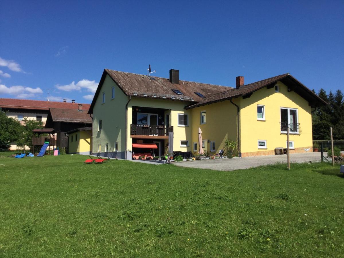 Haus Am Treffenbach Apartment Waldmünchen Exterior foto